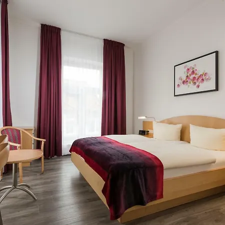 Hotel Kuenstlerhaus *